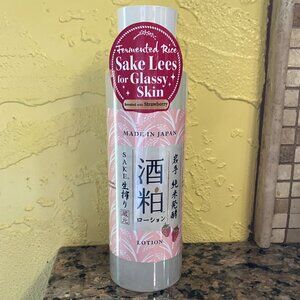 Sake Lees Glassy Skin Lotion Boosted with Strawberry (Fermented rice) - New